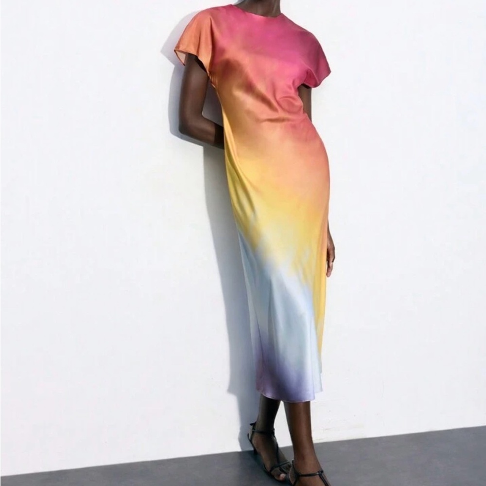 Elegant Gradient Maxi Dress